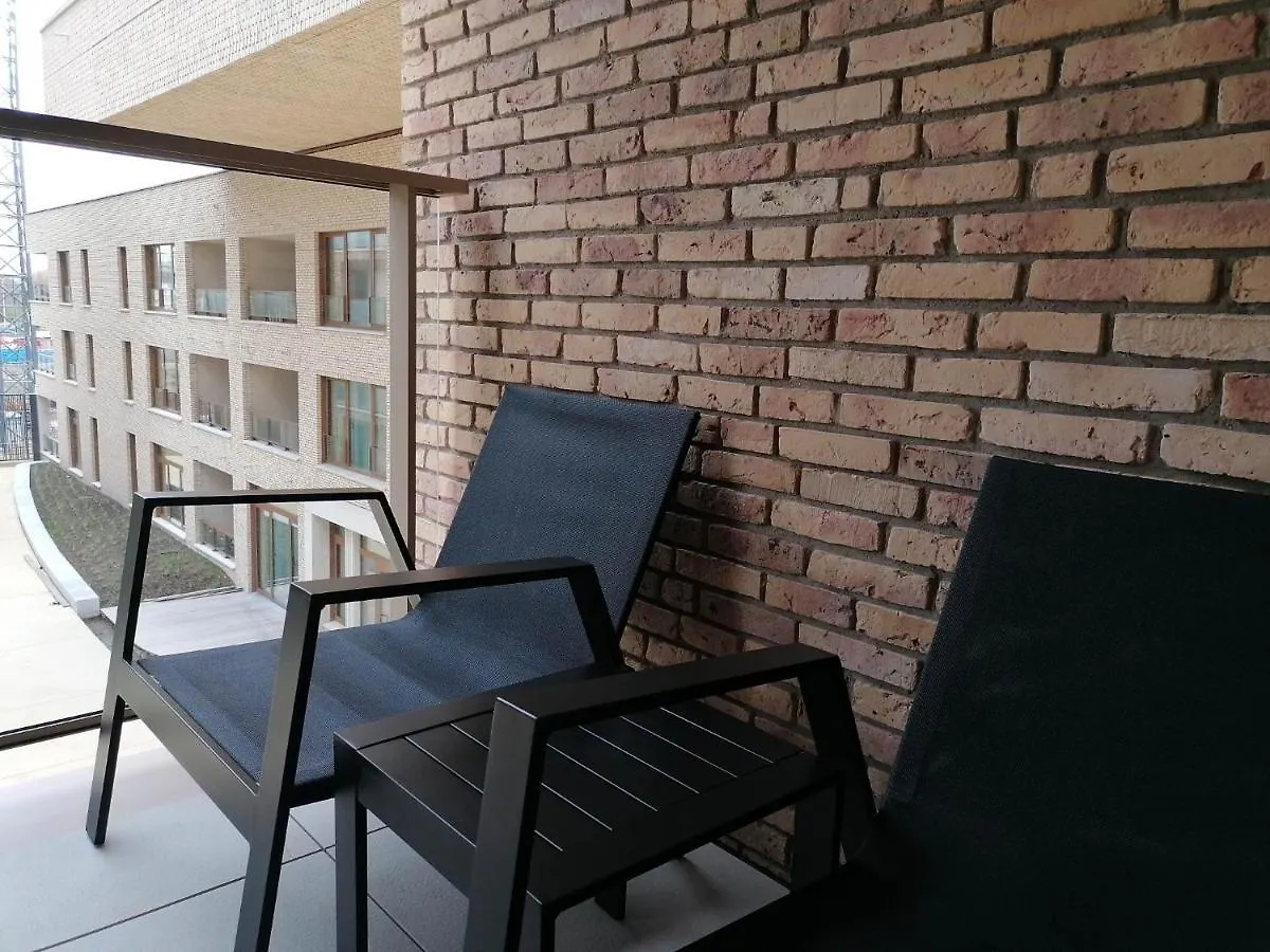 Bartine - Modern And Spacious Flat Near The Sea, Free Parking Space Остенде