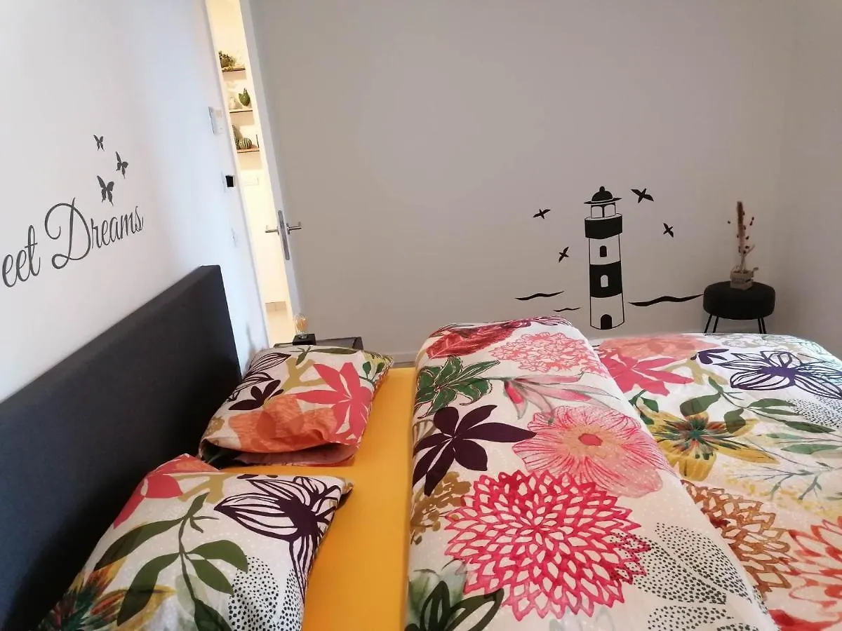 Bartine - Modern And Spacious Flat Near The Sea, Free Parking Space Ostend