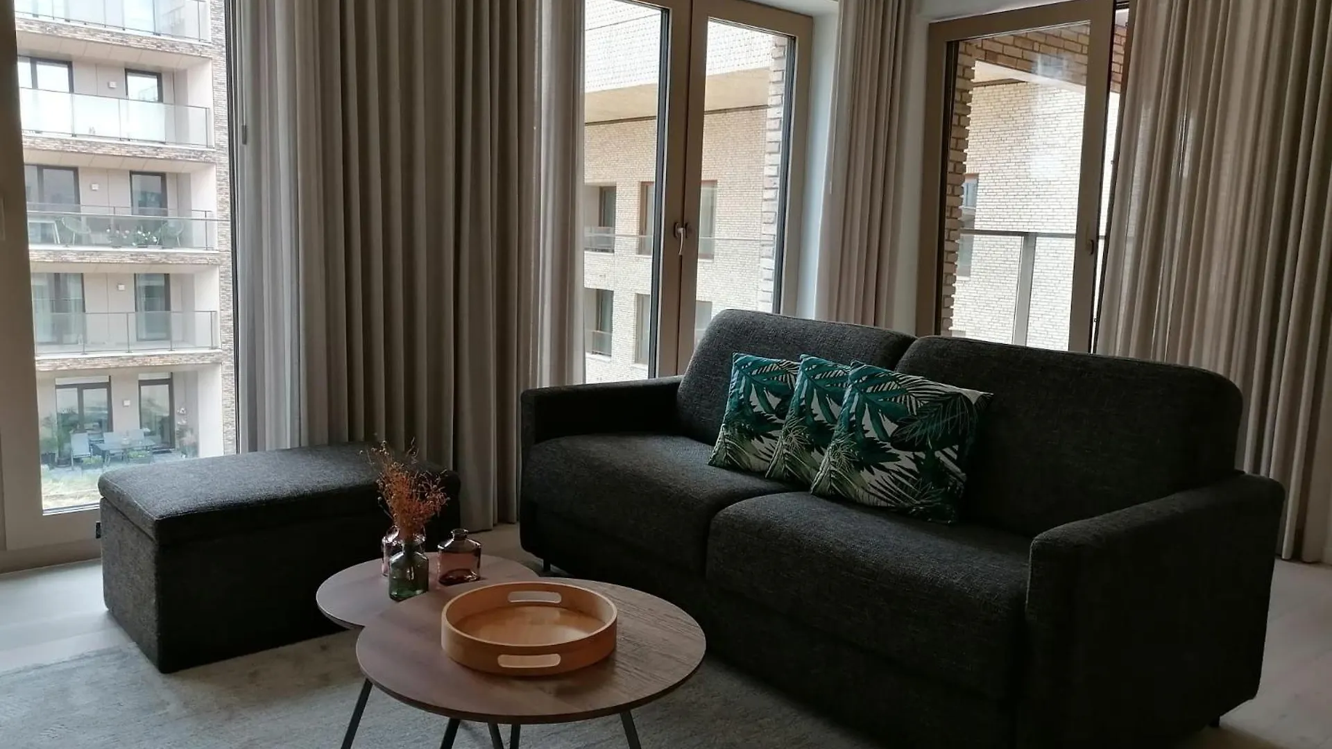 Apartment Bartine - Modern And Spacious Flat Near The Sea, Free Parking Space Ostend Belgium